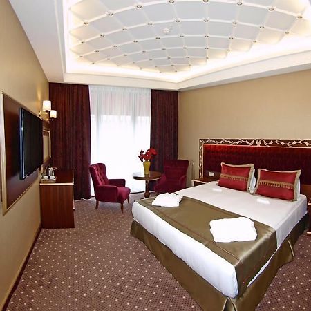 Mb Deluxe Hotel Istambul Exterior foto