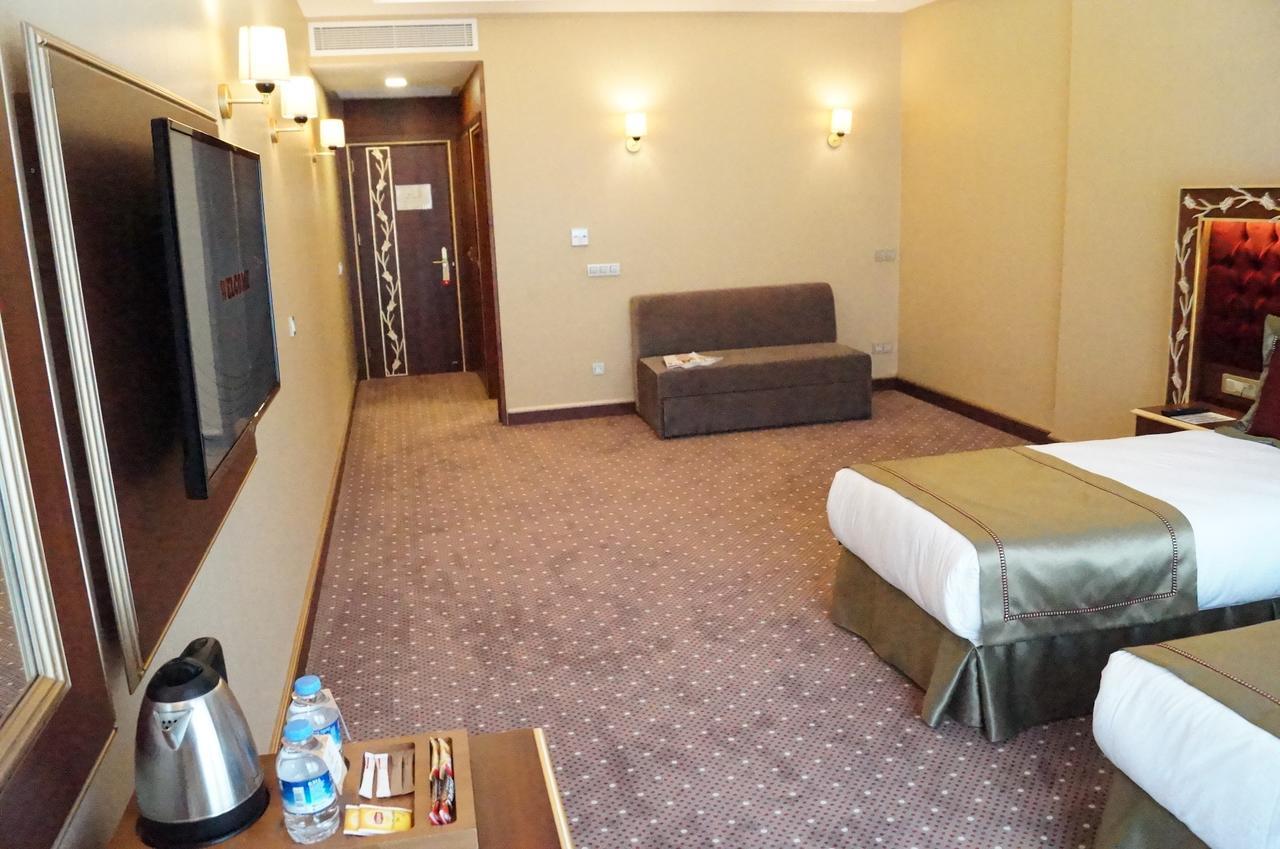 Mb Deluxe Hotel Istambul Exterior foto